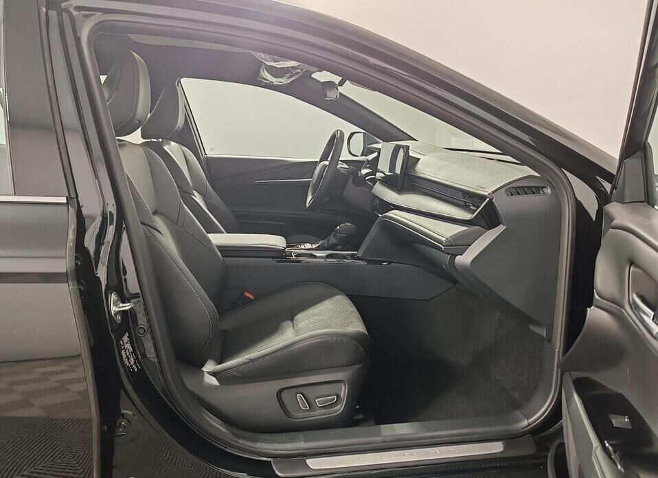 Toyota Camry, IX (XV80) China Market 2.0 CVT (173 л.с.)