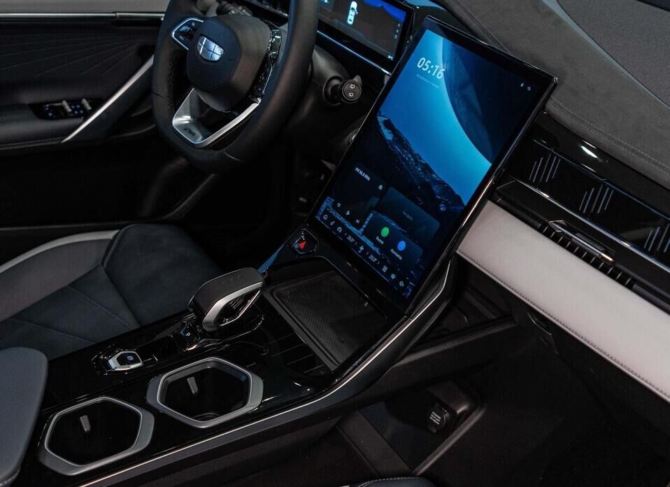 Geely Atlas, II 2.0 AT (200 л.с.) 4WD