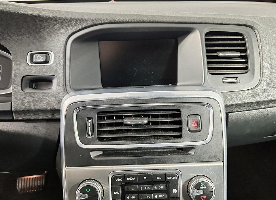 Volvo S60 Cross Country 2.0 AT (245 л.с.) 4WD