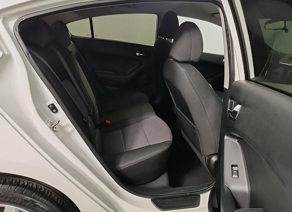 Kia Cerato 1.6 AT (130 л.с.)