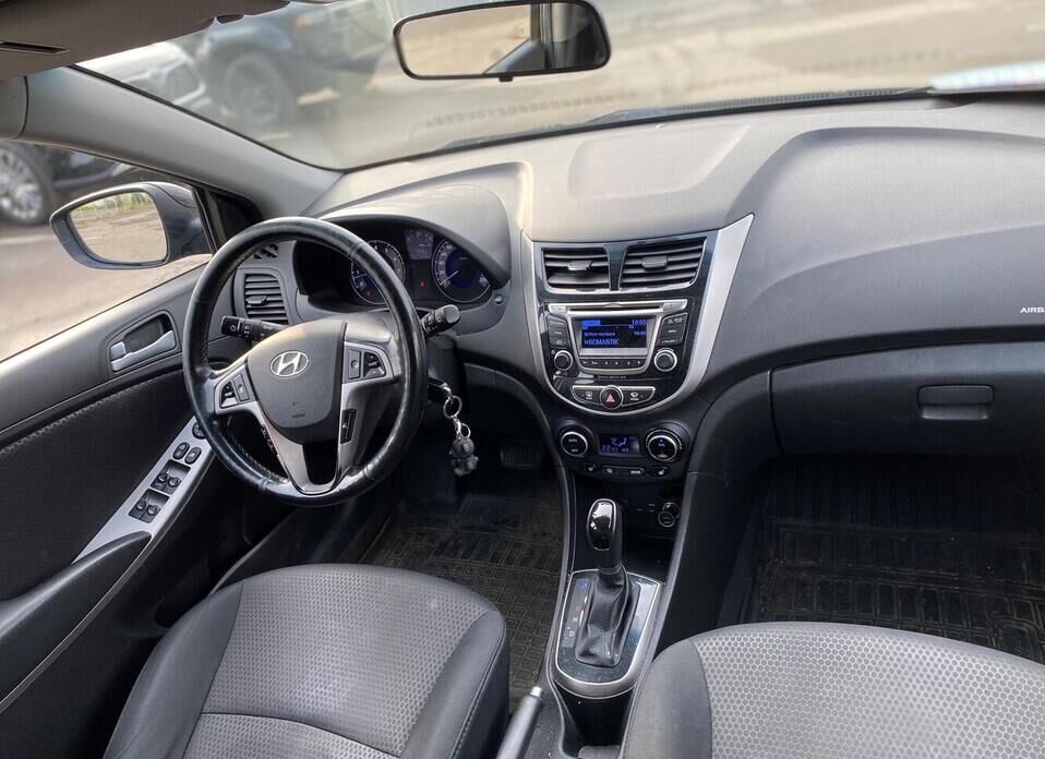 Hyundai Solaris 1.6 AT (123 л.с.)