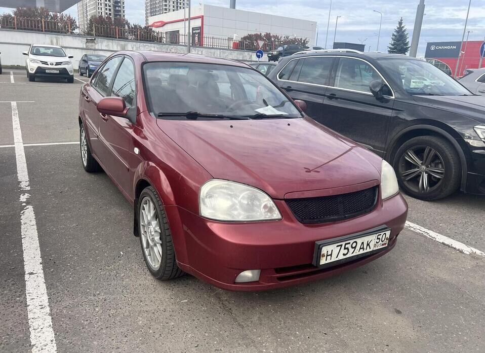 Chevrolet Lacetti 1.8 MT (121 л.с.)