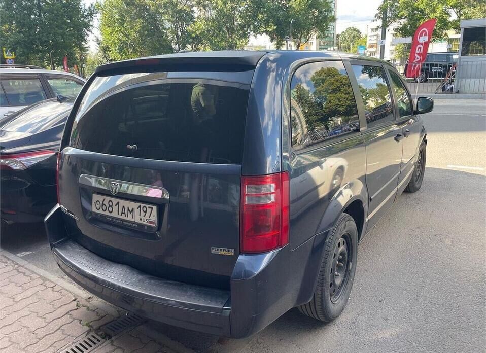 Dodge Caravan Grand 3.3 AT (173 л.с.)