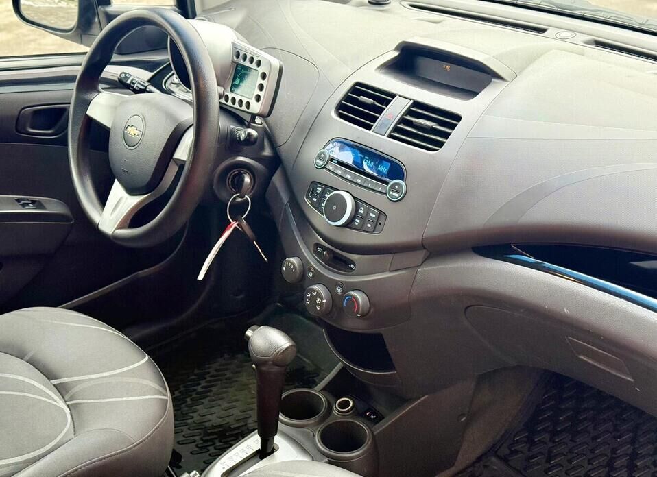 Chevrolet Spark, III 1.0 AT (67 л.с.)
