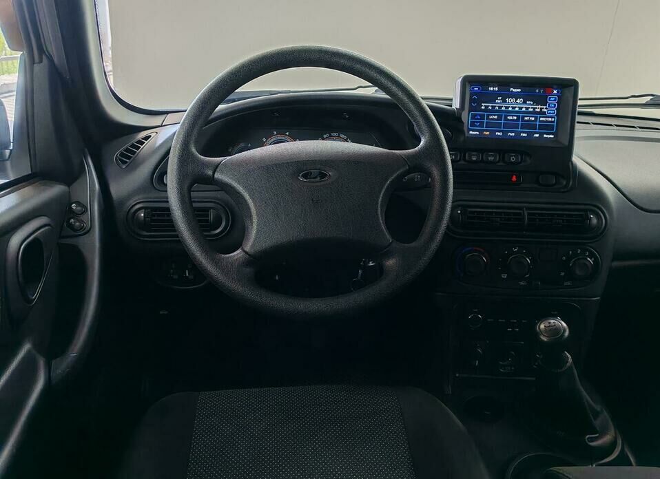 LADA (ВАЗ) Niva 1.7 MT (80 л.с.) 4WD