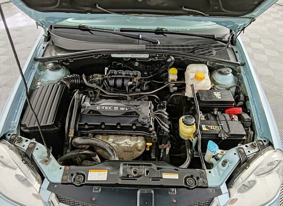 Chevrolet Lacetti 1.6 MT (109 л.с.)