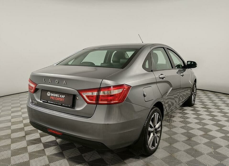 LADA (ВАЗ) Vesta 1.6 MT (106 л.с.)