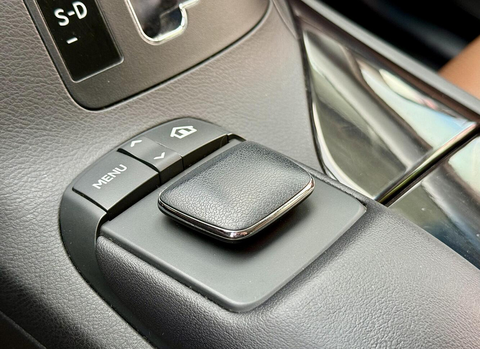 Lexus RX, III Рестайлинг 270 2.7 AT (188 л.с.)