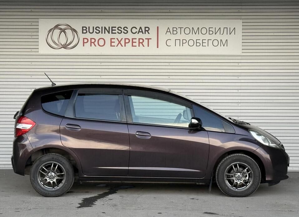 Honda Fit, II 1.3 CVT (99 л.с.)