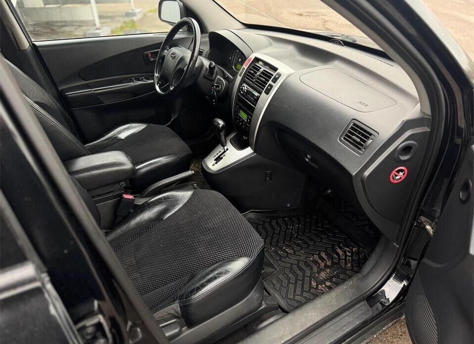 Hyundai Tucson, I 2.0 AT (141 л.с.) 4WD