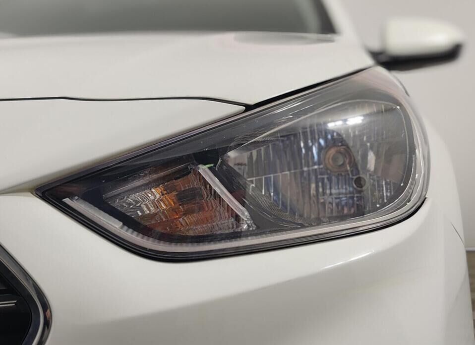 Hyundai Solaris 1.4 AT (100 л.с.)