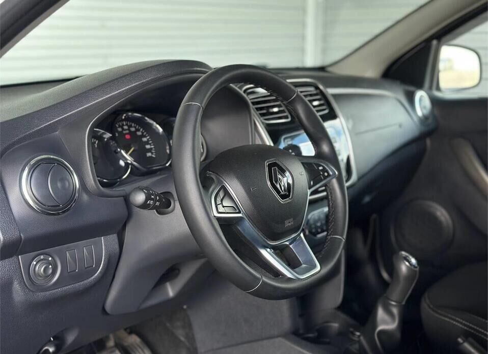 Renault Sandero, II Рестайлинг 1.6 MT (113 л.с.)
