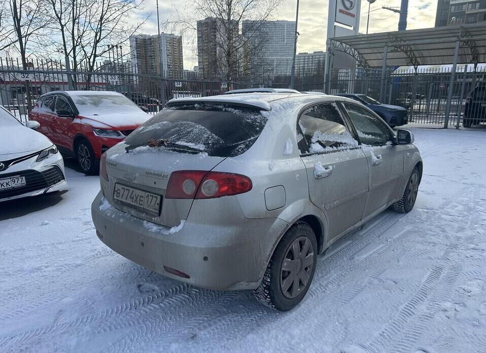 Chevrolet Lacetti 1.6 AT (109 л.с.)