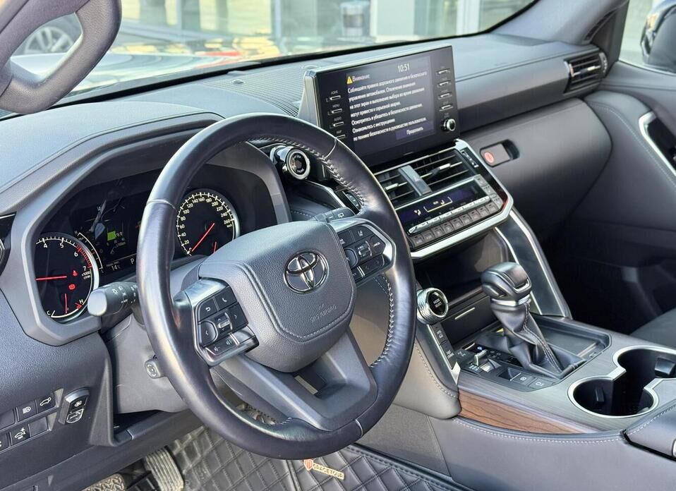 Toyota Land Cruiser, 300 Series 3.4 AT (415 л.с.) 4WD