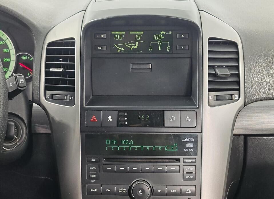Chevrolet Captiva 2.4 MT (136 л.с.) 4WD