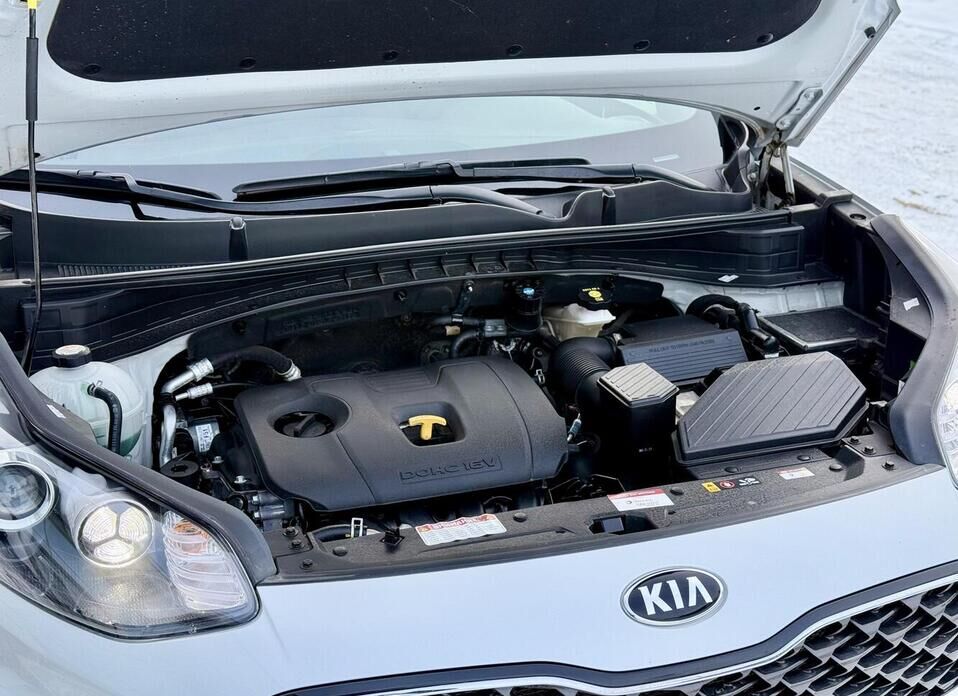 Kia Sportage, IV Рестайлинг 2.0 MT (150 л.с.) 4WD