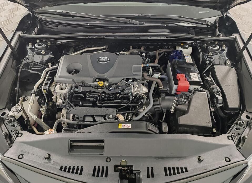 Toyota Camry, VIII (XV70) Рестайлинг 2.5 AT (206 л.с.)