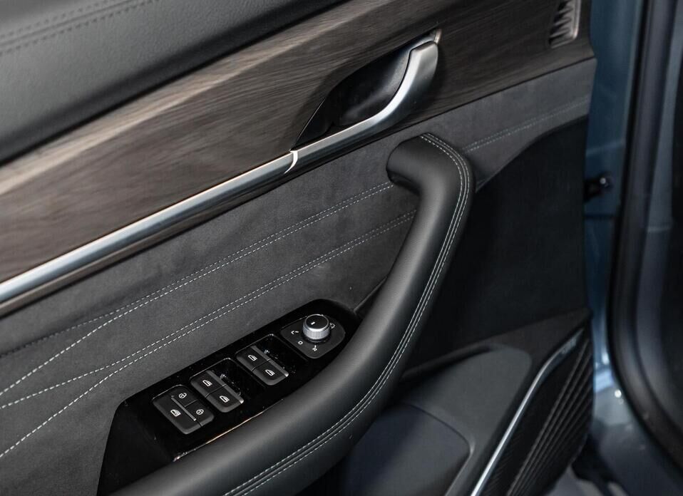 Geely Monjaro, I 2.0 AT (238 л.с.) 4WD