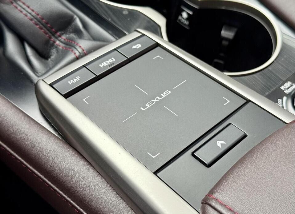 Lexus RX, IV Рестайлинг 300 2.0 AT (238 л.с.) 4WD