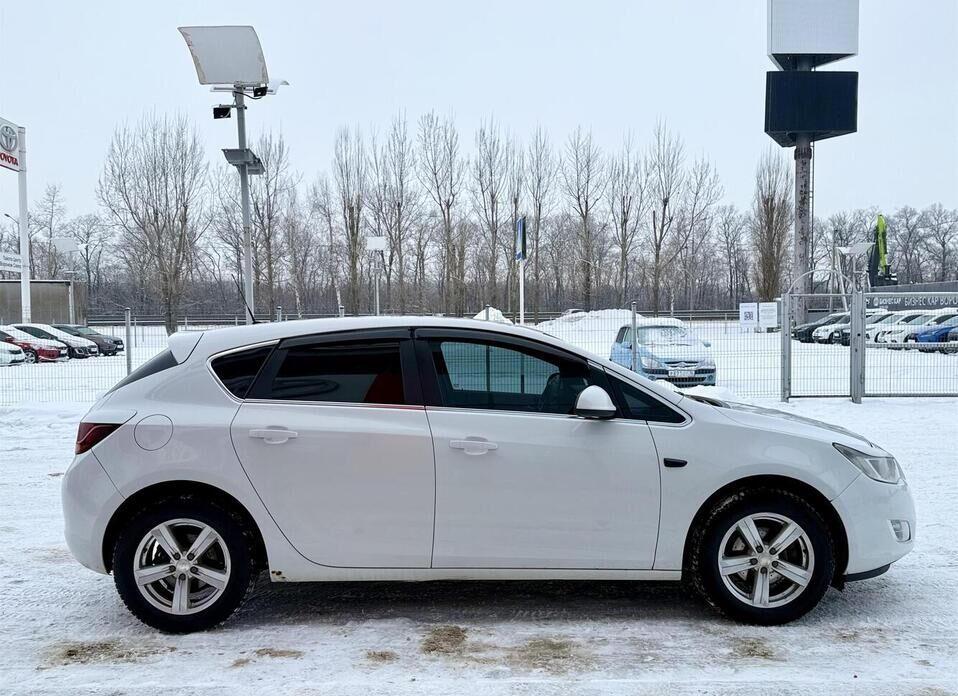 Opel Astra, J 1.4 AT (140 л.с.)