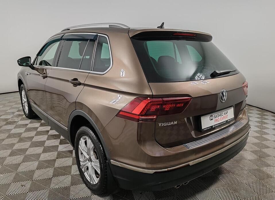 Volkswagen Tiguan, II 2.0d AMT (150 л.с.) 4WD
