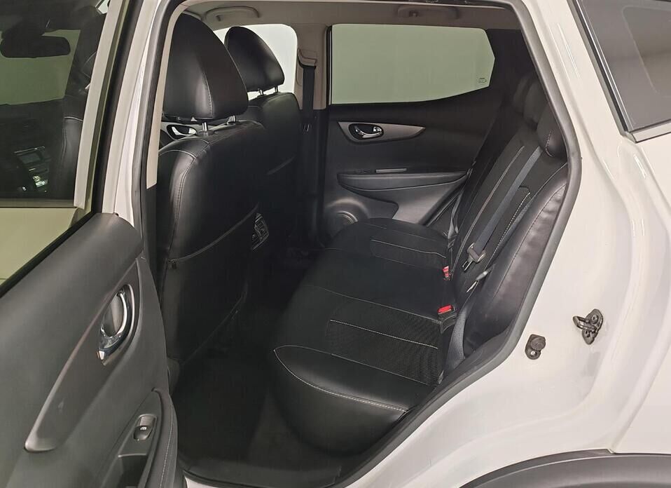 Nissan Qashqai, II Рестайлинг 2.0 CVT (144 л.с.)