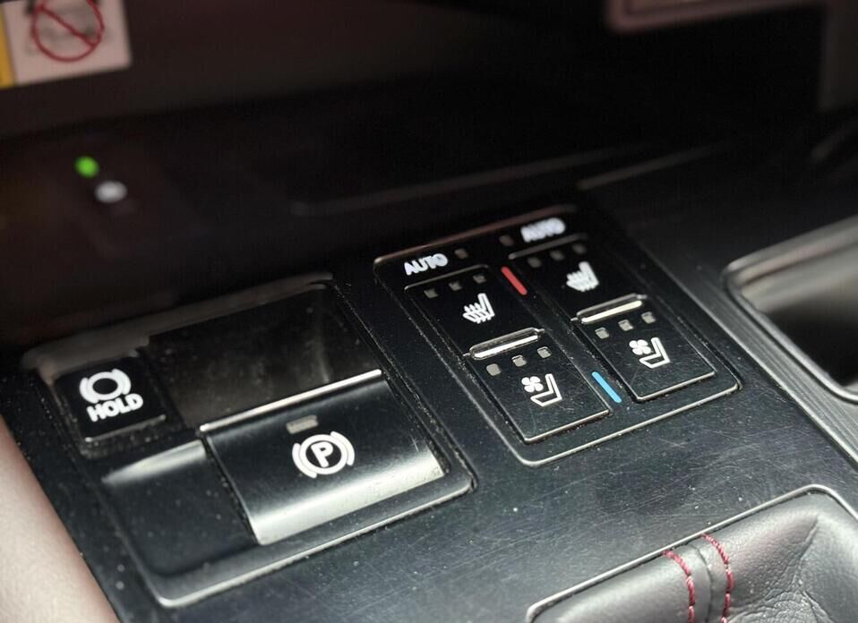 Lexus RX, IV Рестайлинг 300 2.0 AT (238 л.с.) 4WD