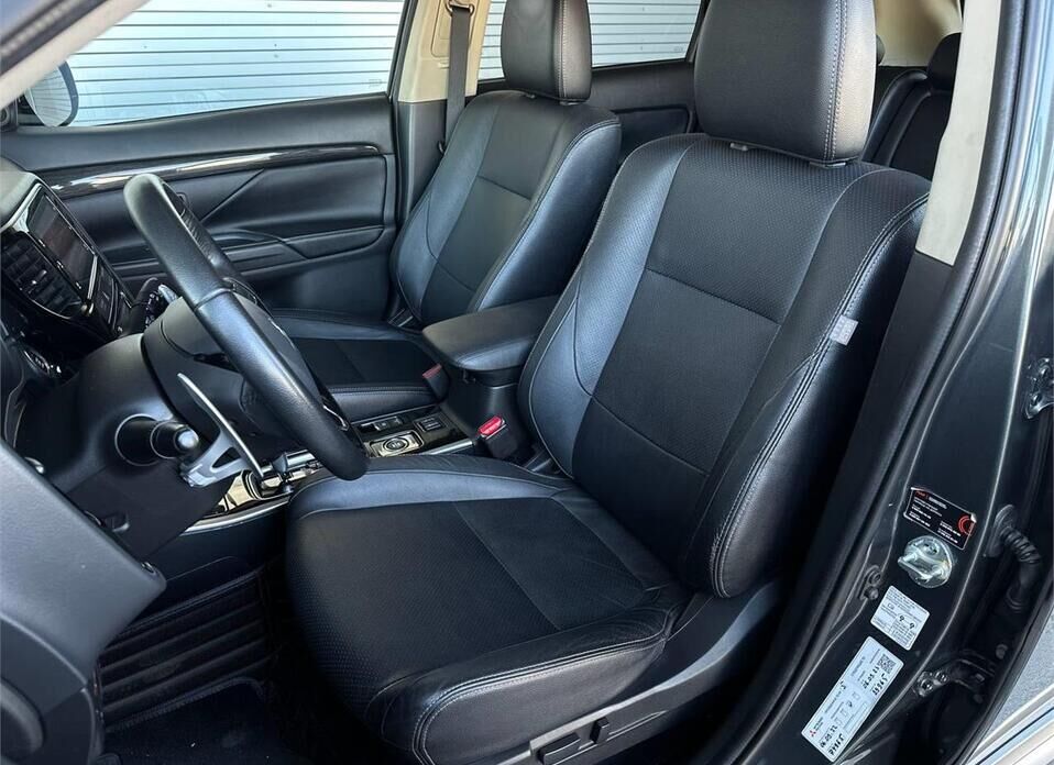 Mitsubishi Outlander 3.0 AT (227 л.с.) 4WD