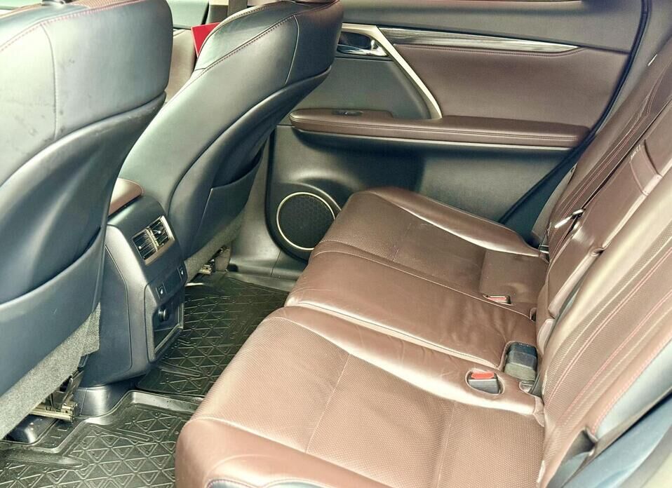 Lexus RX, IV 200t 2.0 AT (238 л.с.)