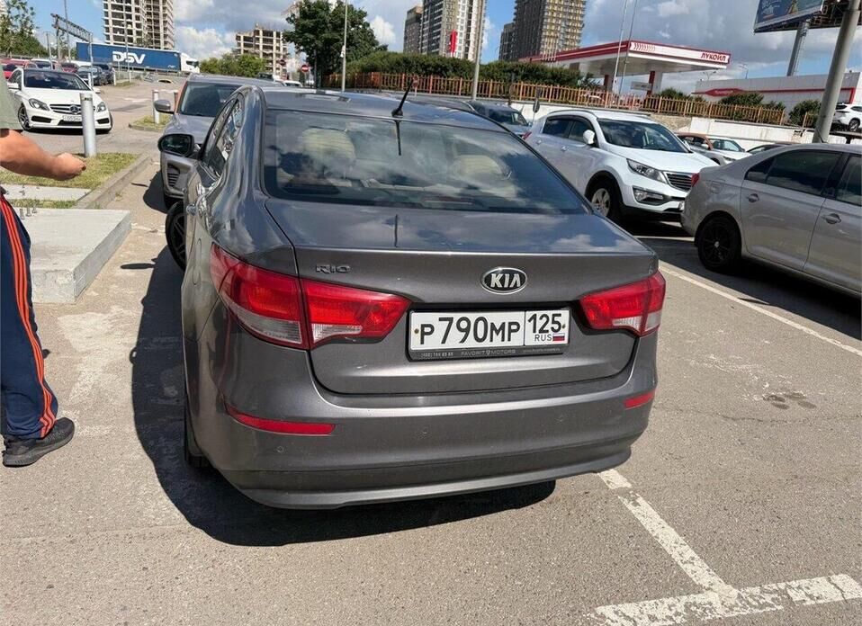 Kia Rio, III Рестайлинг 1.6 AT (123 л.с.)