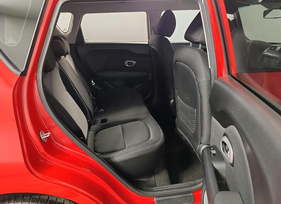 Kia Soul 1.6 AT (132 л.с.)