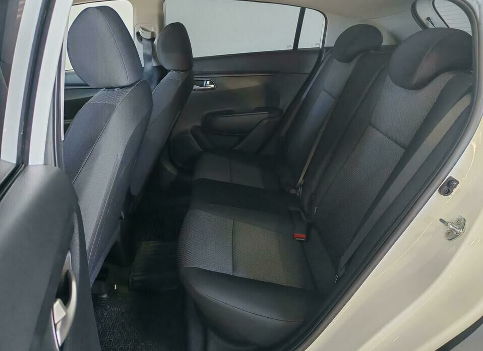 Kia Rio X 1.6 AT (123 л.с.)
