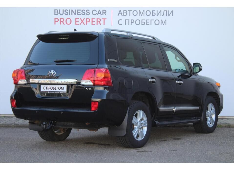 Toyota Land Cruiser, 200 Series Рестайлинг 1 4.5d AT (235 л.с.) 4WD