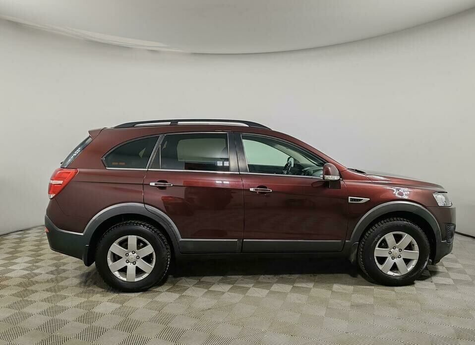 Chevrolet Captiva 2.2d AT (184 л.с.) 4WD