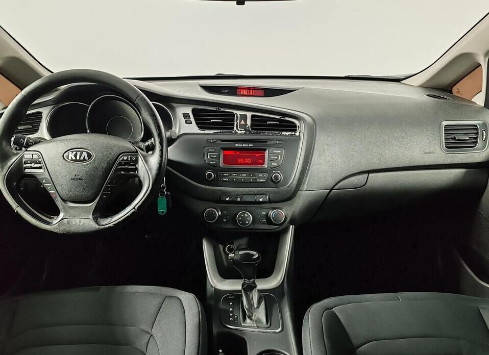 Kia Ceed, II 1.6 AT (129 л.с.)
