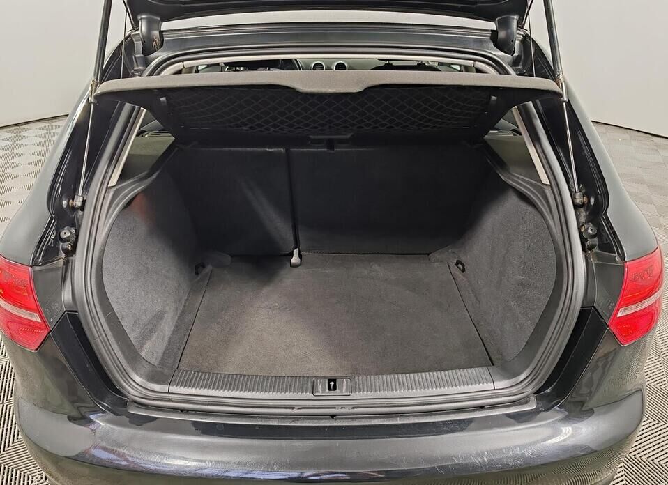 Audi A3, II (8P) Рестайлинг 2 1.4 AMT (125 л.с.)