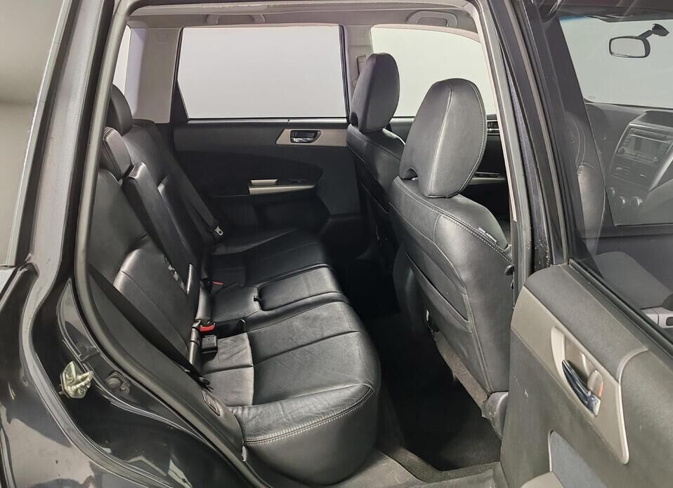 Subaru Forester 2.5 AT (173 л.с.) 4WD