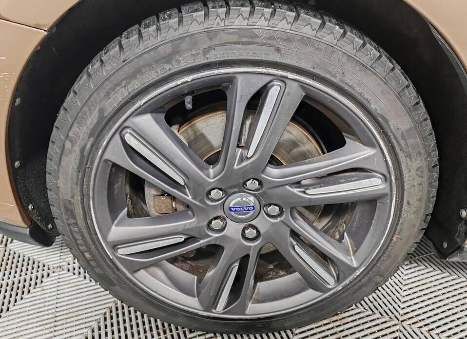 Volvo V40 Cross Country, I 2.0 AT (213 л.с.) 4WD