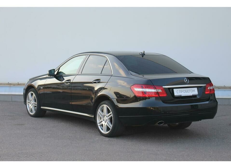 Mercedes-Benz E-Класс 200 5G-Tronic 1.8 AT (184 л.с.)