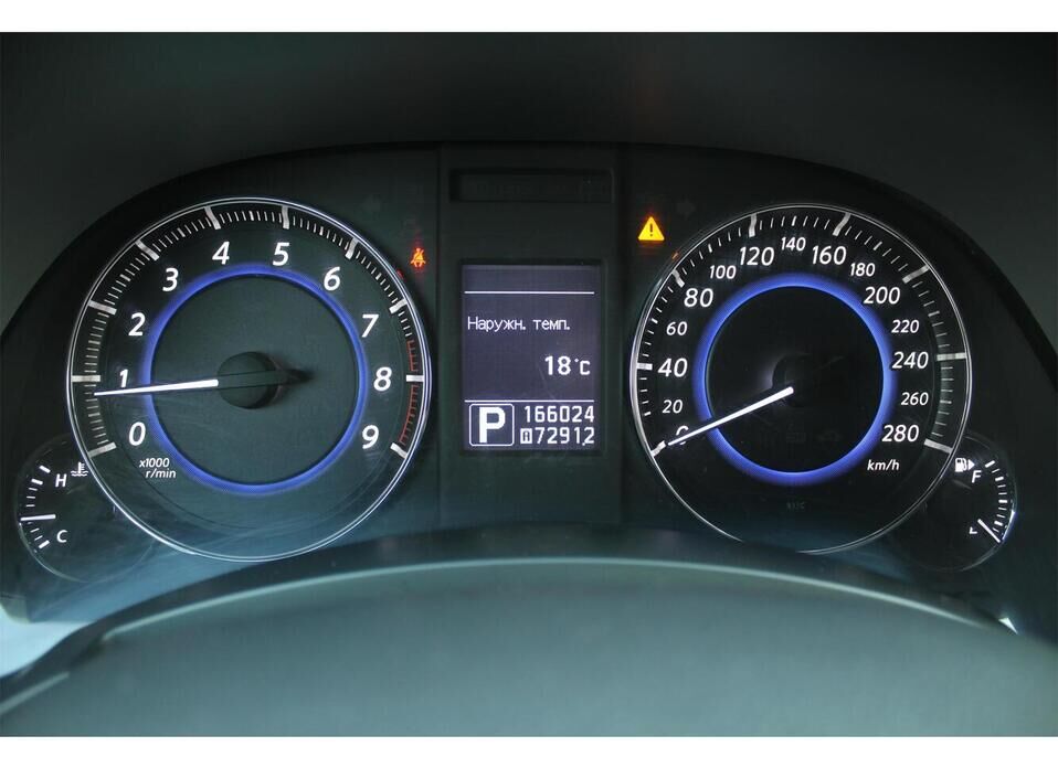 Infiniti FX FX37 3.7 AT (333 л.с.) 4WD