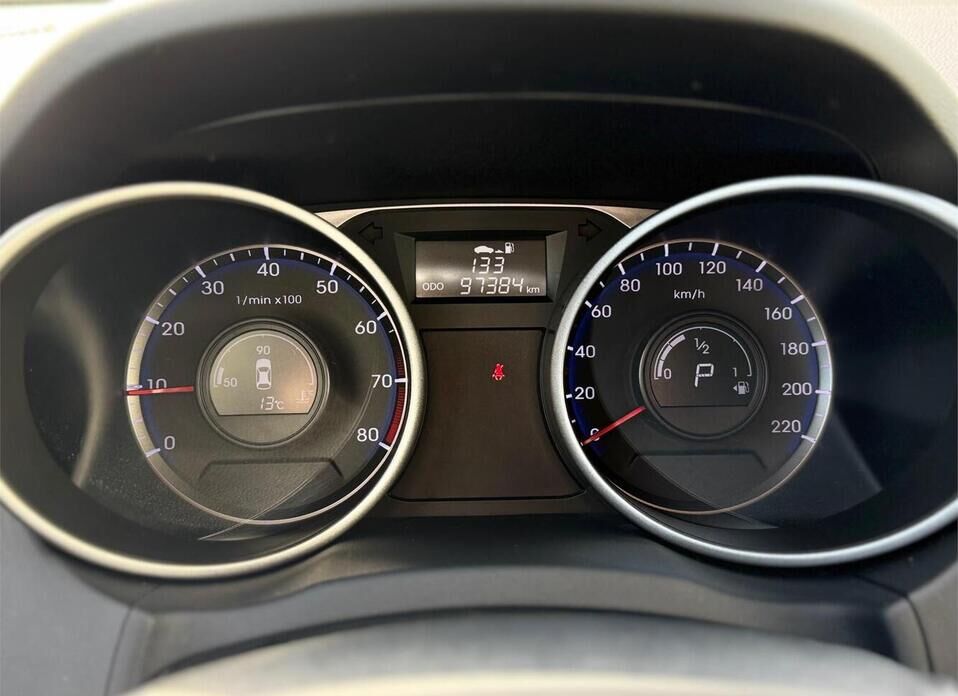 Hyundai ix35, I Рестайлинг 2.0 AT (150 л.с.) 4WD