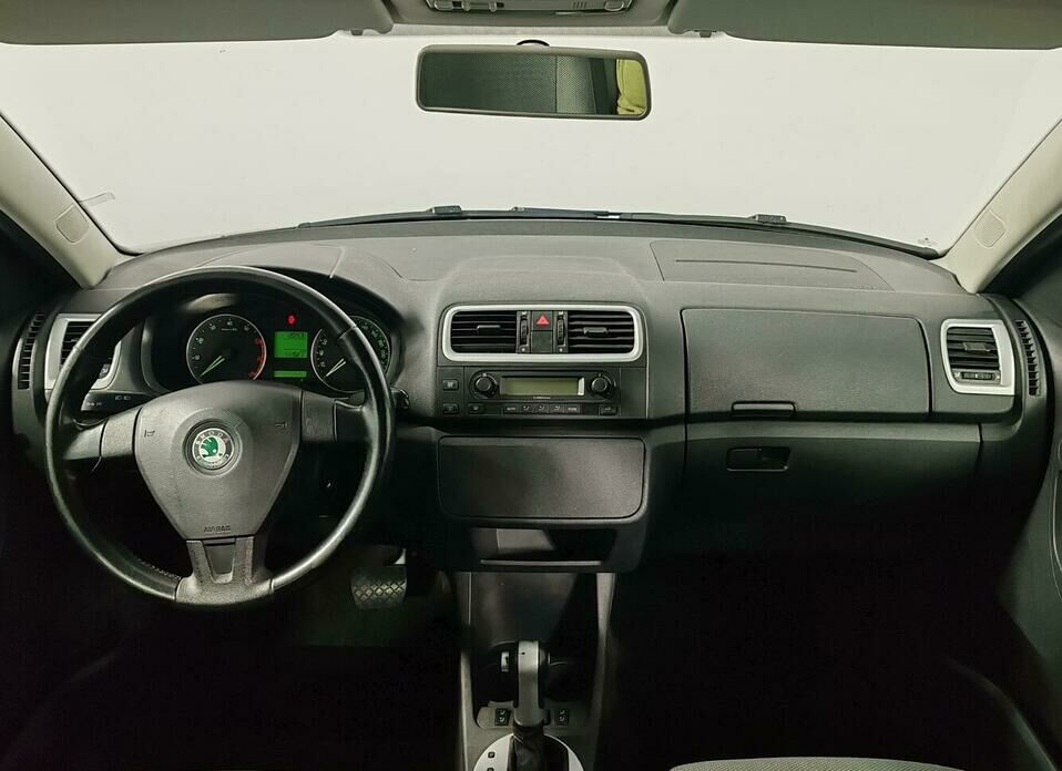 Skoda Roomster 1.6 AT (105 л.с.)