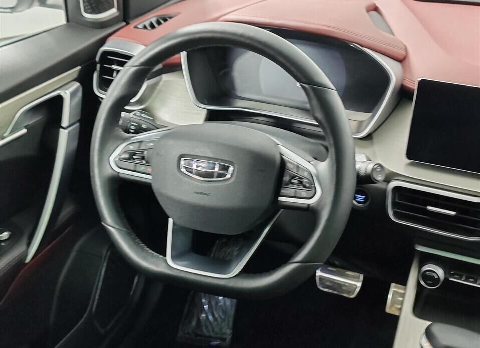 Geely Coolray, I 1.5 AMT (150 л.с.)
