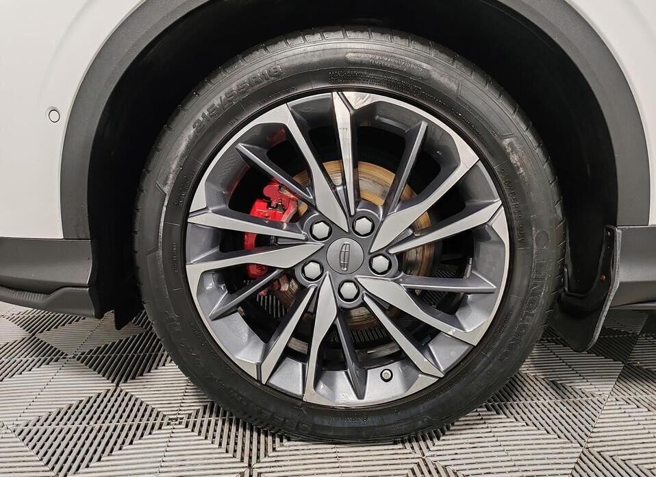 Geely Coolray, I 1.5 AMT (150 л.с.)