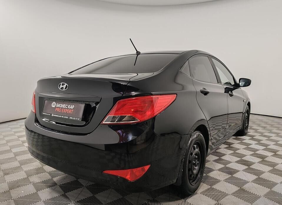 Hyundai Solaris, I Рестайлинг 1.6 AT (123 л.с.)