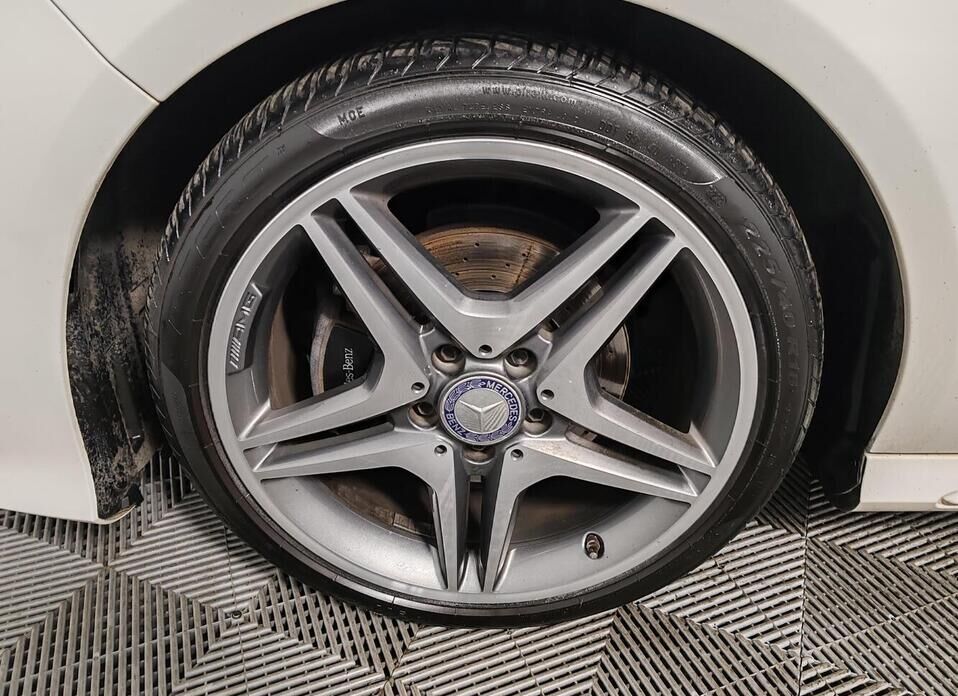 Mercedes-Benz CLA, I (C117, X117) 200 1.6 AMT (150 л.с.)