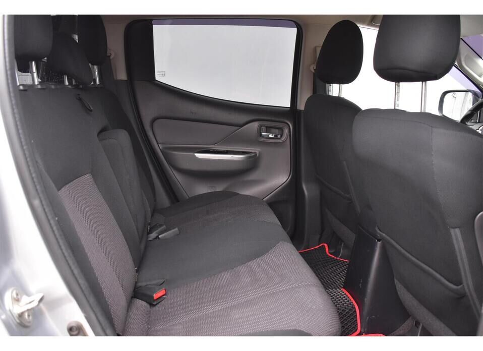 Mitsubishi L200 2.4d AT (154 л.с.) 4WD
