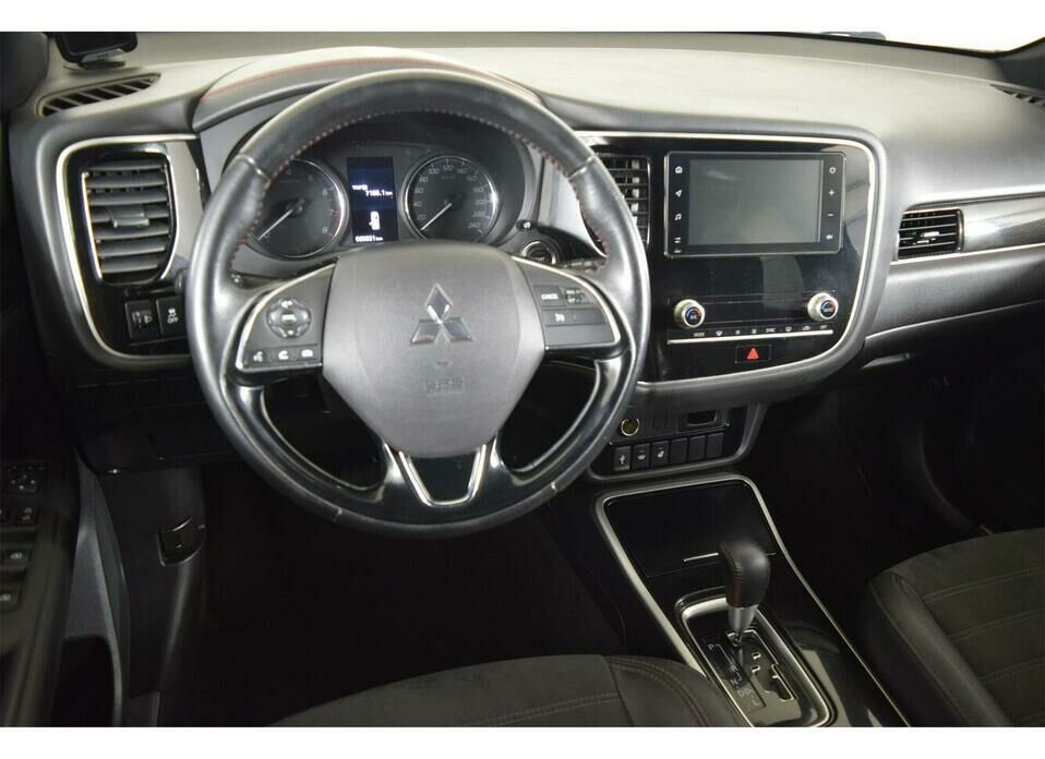 Mitsubishi Outlander 2.0 CVT (146 л.с.) 4WD