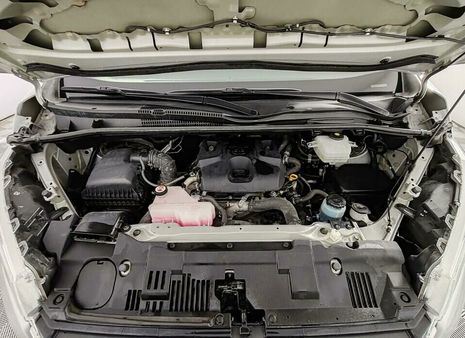 Toyota HiAce 2.8d MT (150 л.с.)