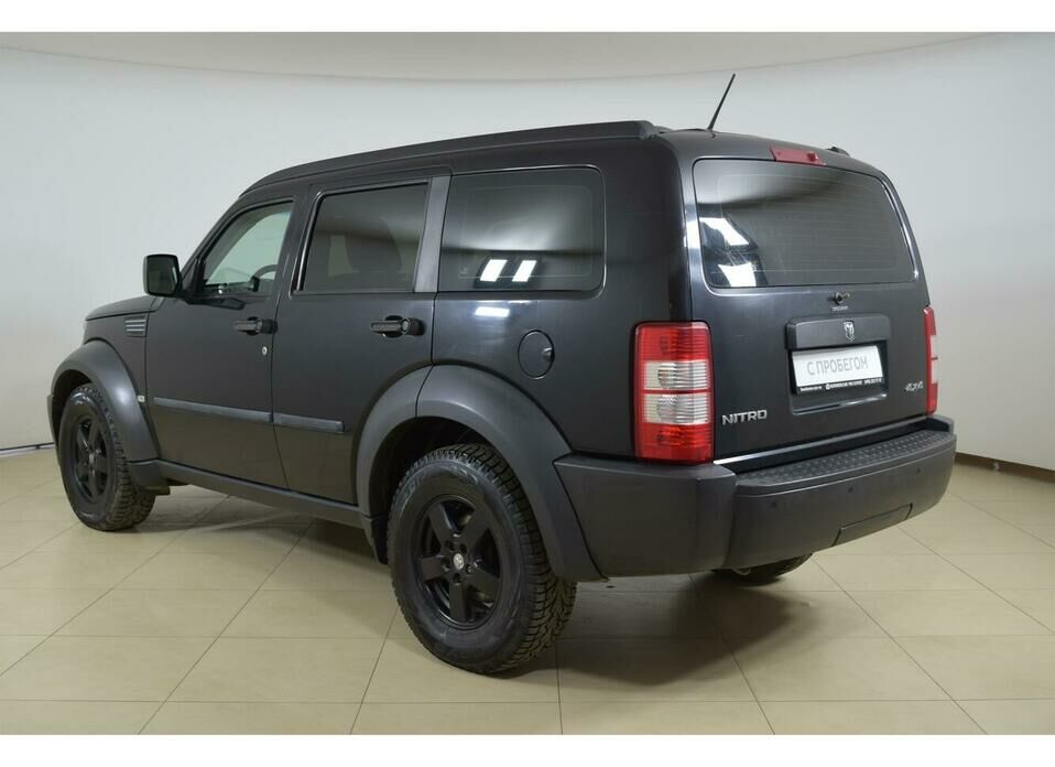 Dodge Nitro 3.7 AT (205 л.с.) 4WD